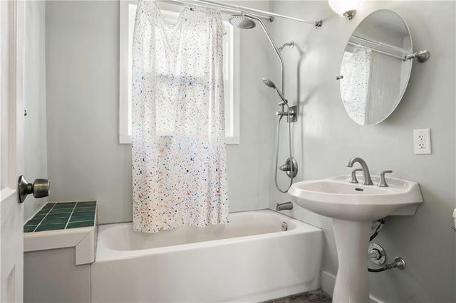 347 Lawn Avenue, Kansas City, MO 64124