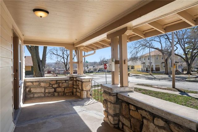 347 Lawn Avenue, Kansas City, MO 64124