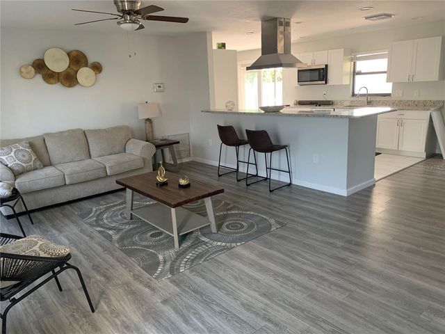 5832 COUNTRYWOOD DRIVE, Sarasota, FL 34232