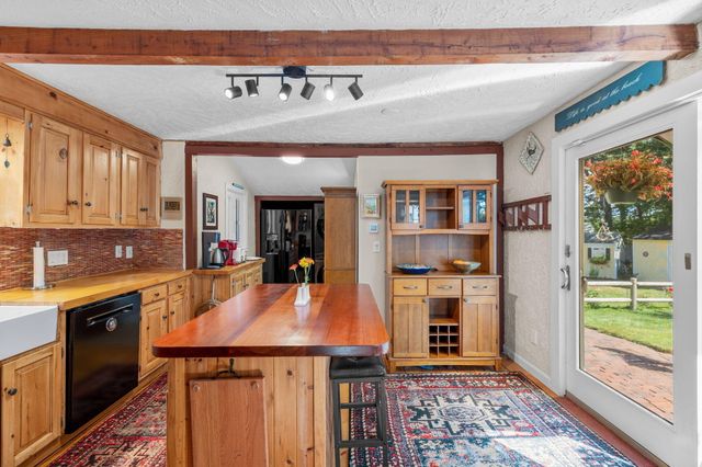 775 Shore Road, Pocasset, MA 02559