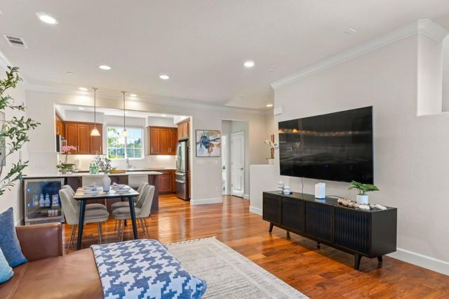 904 Jetty Drive, Richmond, CA 94804