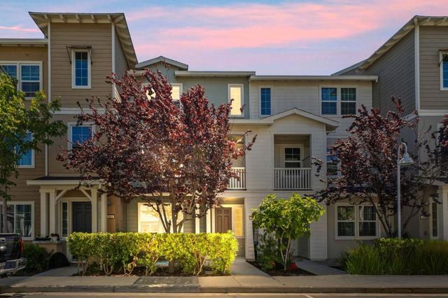904 Jetty Drive, Richmond, CA 94804