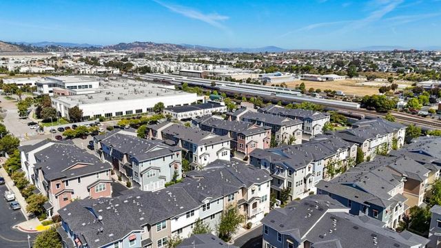 904 Jetty Drive, Richmond, CA 94804