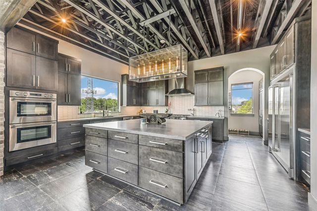 316 Morningside Drive, Friendswood, TX 77546