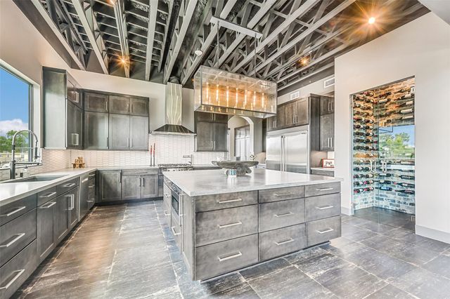 316 Morningside Drive, Friendswood, TX 77546