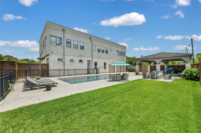 316 Morningside Drive, Friendswood, TX 77546