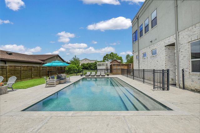 316 Morningside Drive, Friendswood, TX 77546