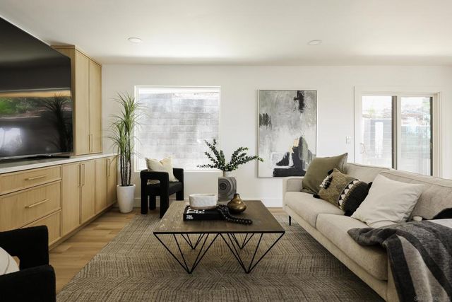 2861 Brant st., San Diego, CA 92103