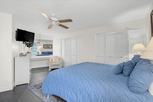 6518 MIDNIGHT PASS ROAD 309, Siesta Key, FL 34242