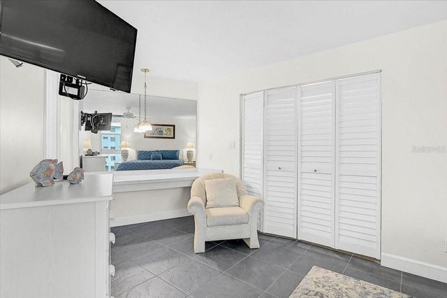 6518 MIDNIGHT PASS ROAD 309, Siesta Key, FL 34242