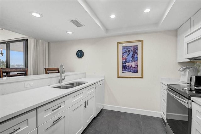 6518 MIDNIGHT PASS ROAD 309, Siesta Key, FL 34242