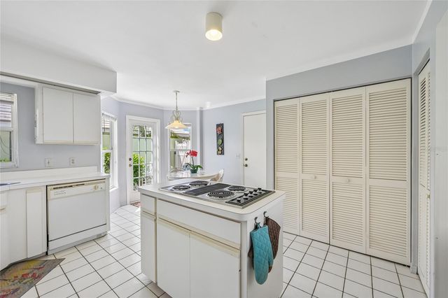 805 HARRINGTON LAKE DRIVE N 76, Venice, FL 34293