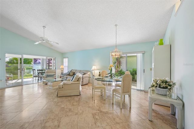 805 HARRINGTON LAKE DRIVE N 76, Venice, FL 34293
