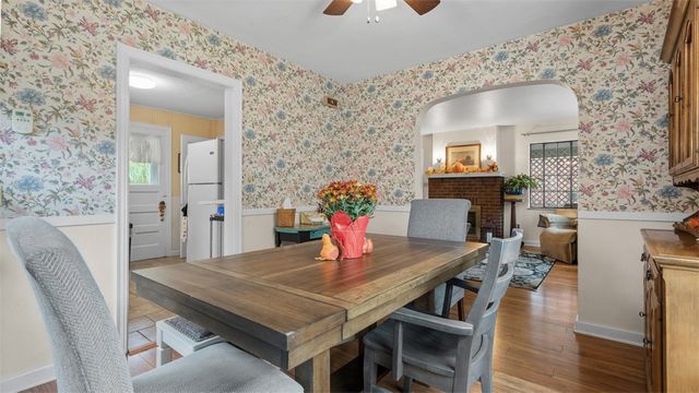 3921 W Run Rd, Munhall, PA 15120