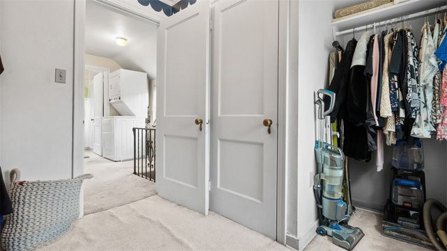 3921 W Run Rd, Munhall, PA 15120