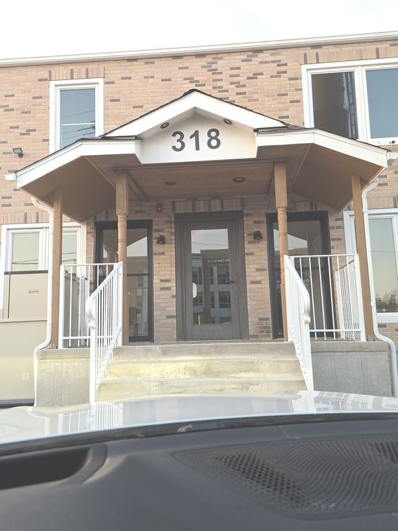 318 W Ogden Avenue 2, Westmont, IL 60559