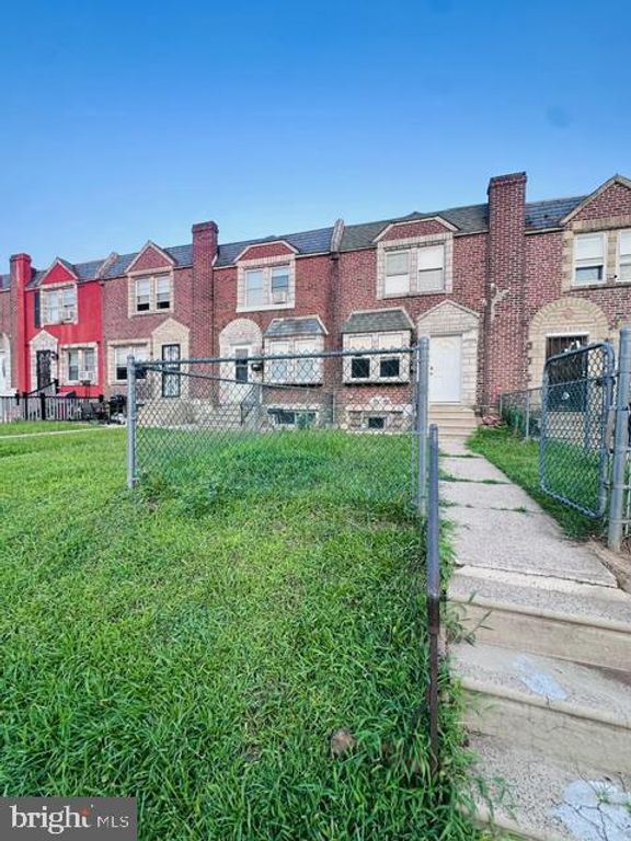 6013 BELDEN ST, PHILADELPHIA, PA 19149 — exterior