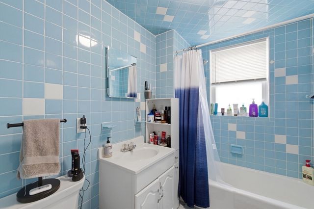 126 Summer St, Somerville, MA 02143