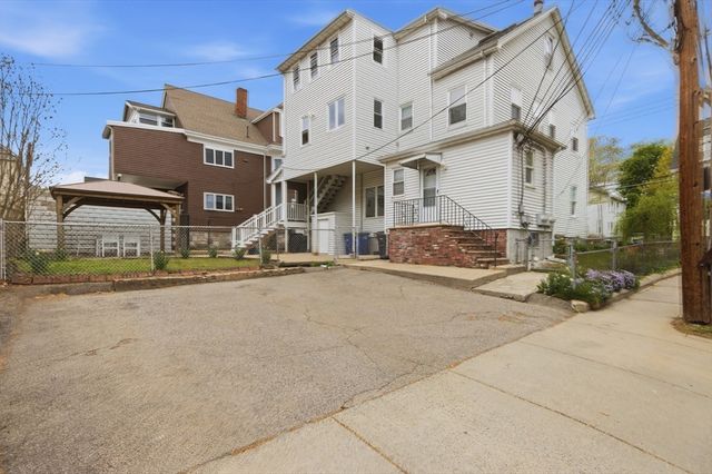 126 Summer St, Somerville, MA 02143