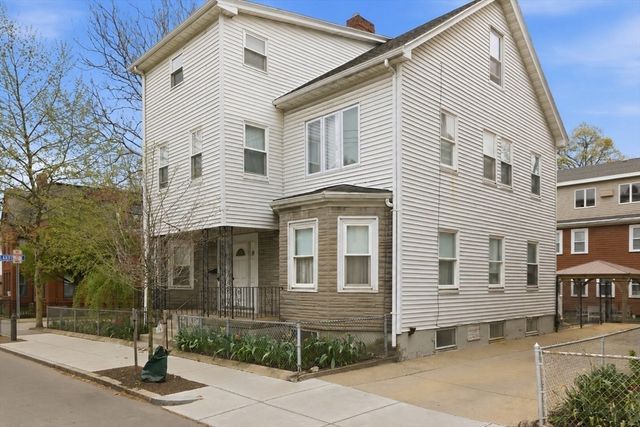 126 Summer St, Somerville, MA 02143