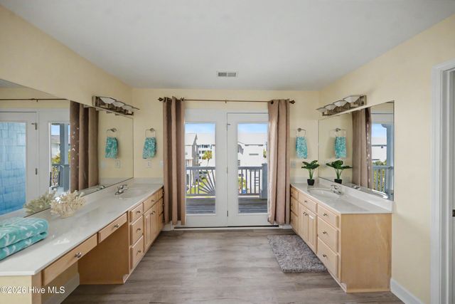 21 Cumberland Street, Ocean Isle Beach, NC 28469
