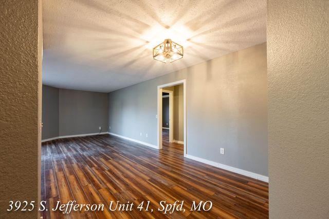 3925 S Jefferson Avenue 41, Springfield, MO 65807