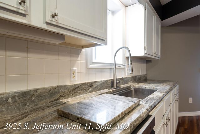 3925 S Jefferson Avenue 41, Springfield, MO 65807