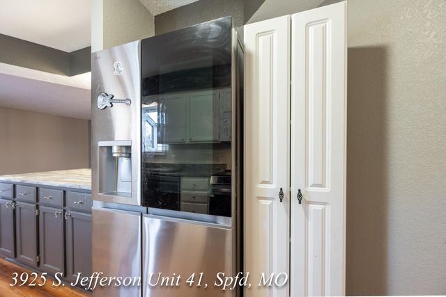 3925 S Jefferson Avenue 41, Springfield, MO 65807