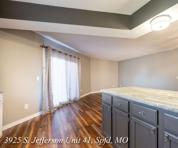 3925 S Jefferson Avenue 41, Springfield, MO 65807