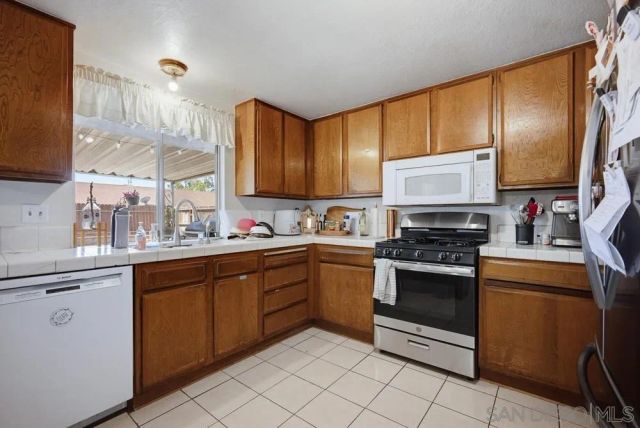 24275 Tierra De Oro Street, Moreno Valley, CA 92553