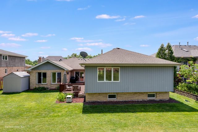 8636 W 98th Place, Palos Hills, IL 60465