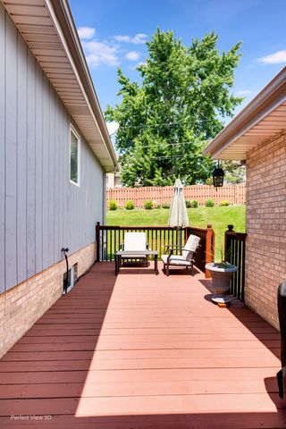 8636 W 98th Place, Palos Hills, IL 60465