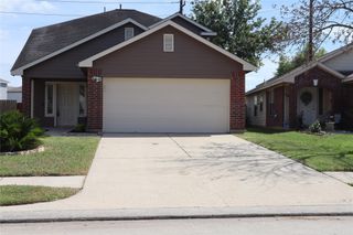 11735 Rolling Stream Drive, Tomball, TX 77375