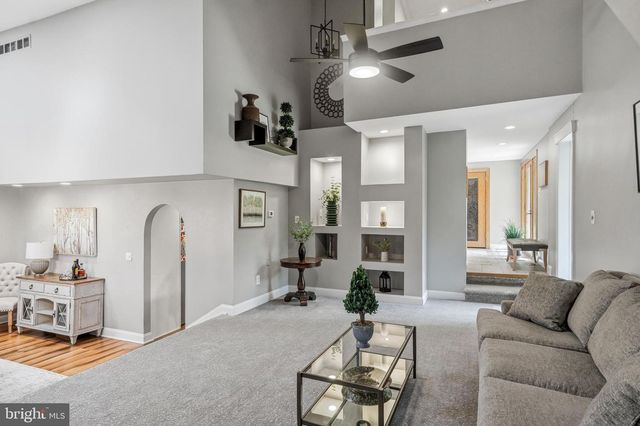 16 W ELIZABETH CT, Marlton, NJ 08053