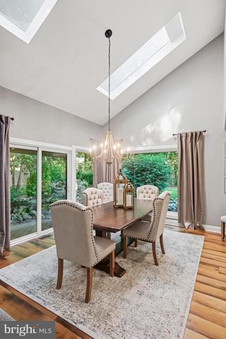 16 W ELIZABETH CT, Marlton, NJ 08053