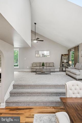 16 W ELIZABETH CT, Marlton, NJ 08053