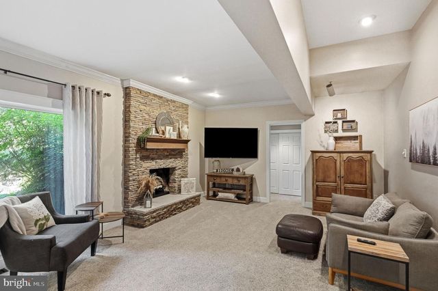16 W ELIZABETH CT, Marlton, NJ 08053