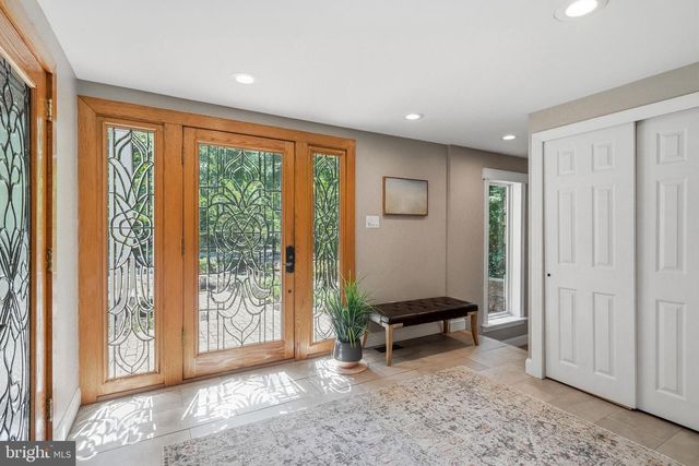 16 W ELIZABETH CT, Marlton, NJ 08053