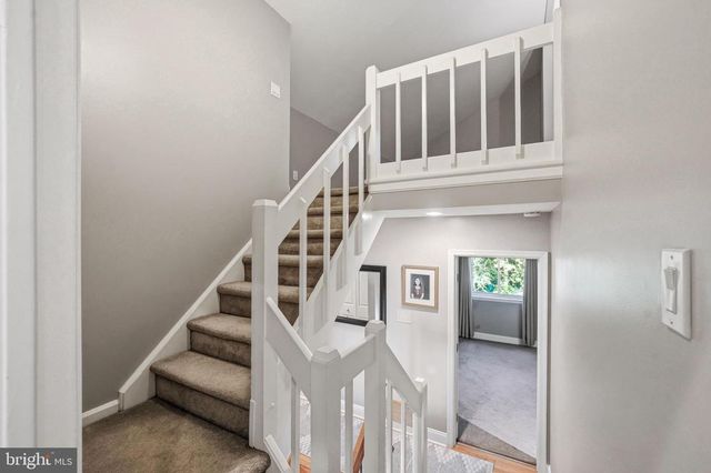 16 W ELIZABETH CT, Marlton, NJ 08053