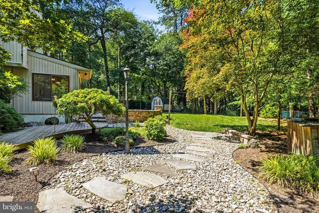 16 W ELIZABETH CT, Marlton, NJ 08053