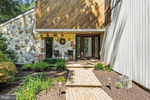16 W ELIZABETH CT, Marlton, NJ 08053