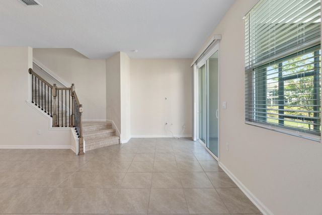 196 Redbud Rd, Palm Coast, FL 32137