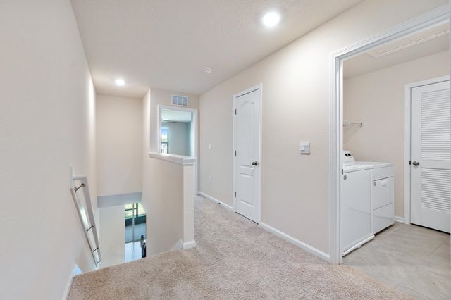 196 Redbud Rd, Palm Coast, FL 32137