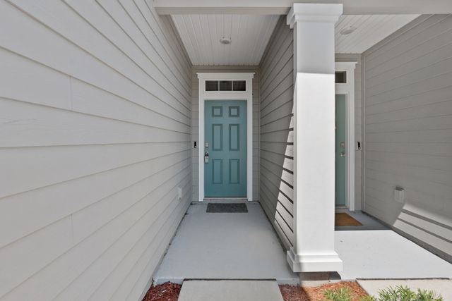 196 Redbud Rd, Palm Coast, FL 32137