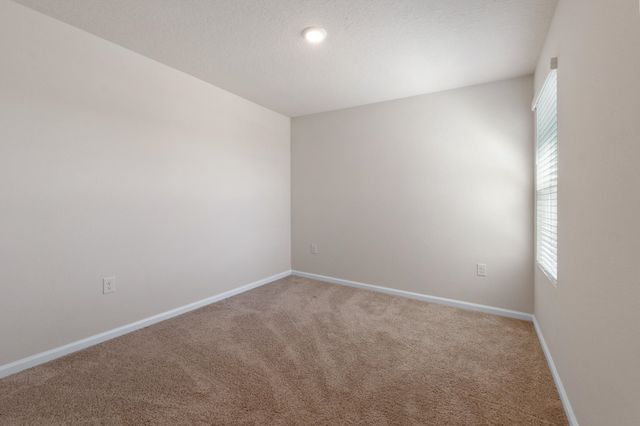 196 Redbud Rd, Palm Coast, FL 32137