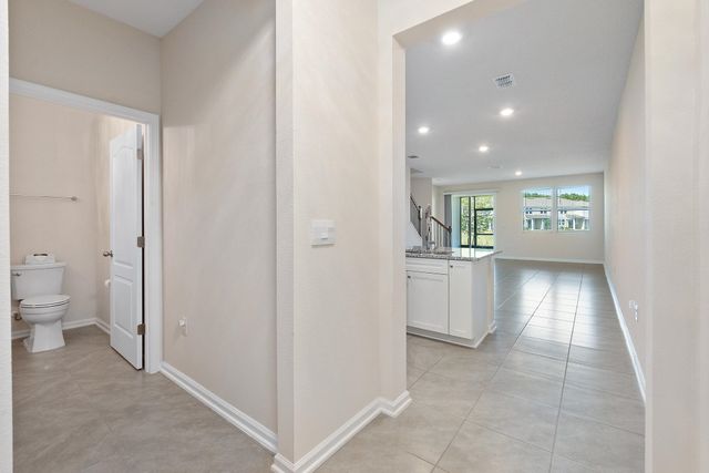 196 Redbud Rd, Palm Coast, FL 32137