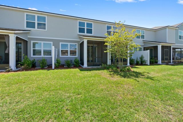 196 Redbud Rd, Palm Coast, FL 32137