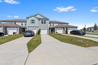 196 Redbud Rd, Palm Coast, FL 32137