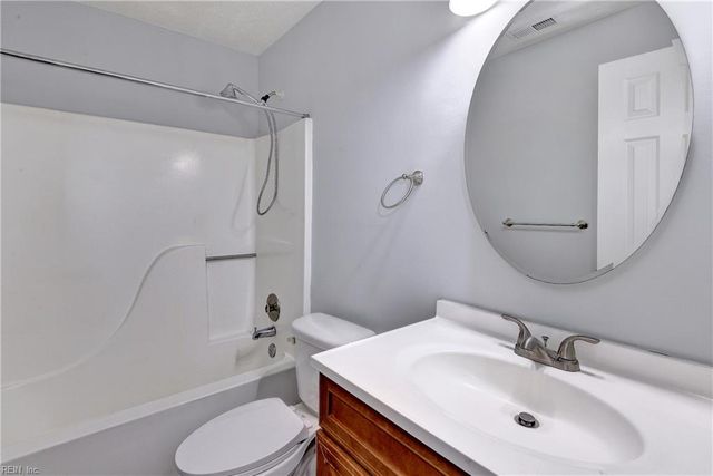 209 Quarter Trl Apt D, Newport News, VA 23608
