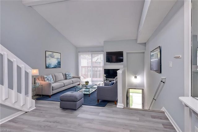 209 Quarter Trl Apt D, Newport News, VA 23608